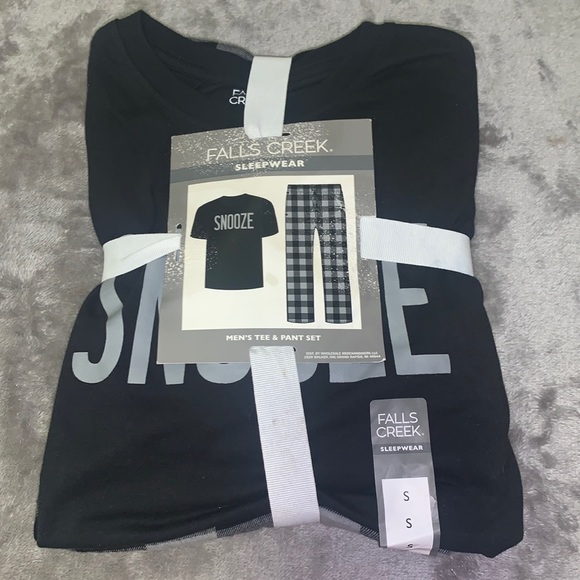 Falls Creek Other - 0524 Falls Creek Men’s “Snooze” Tee & Pants Set